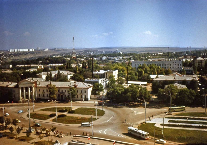 Площадь Восставших. 80-е годы