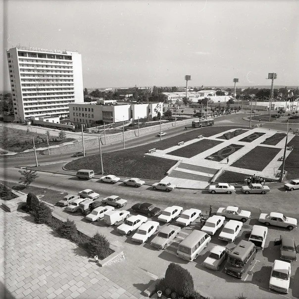 Площадь Восставших.