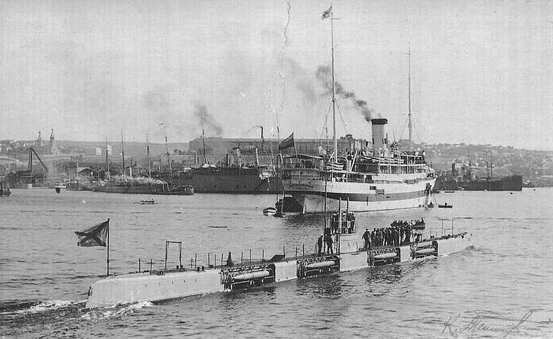 Подлодка Барс в Южной бухте.