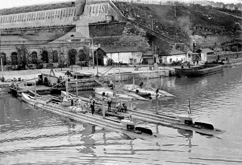 Подлодки в Южной бухте.