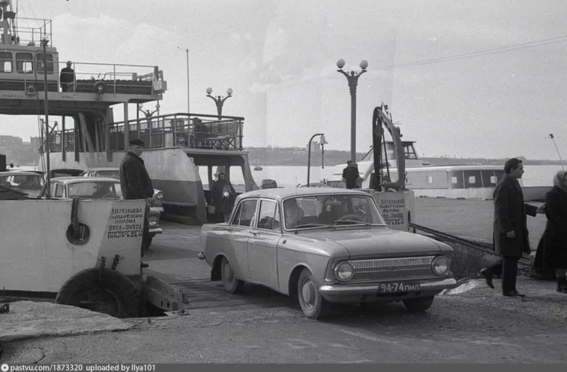 Прибытие парома на Северную. 1972 г.