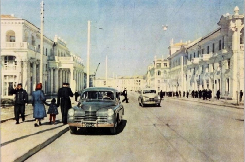Проспект Нахимова в начале 50-х годов