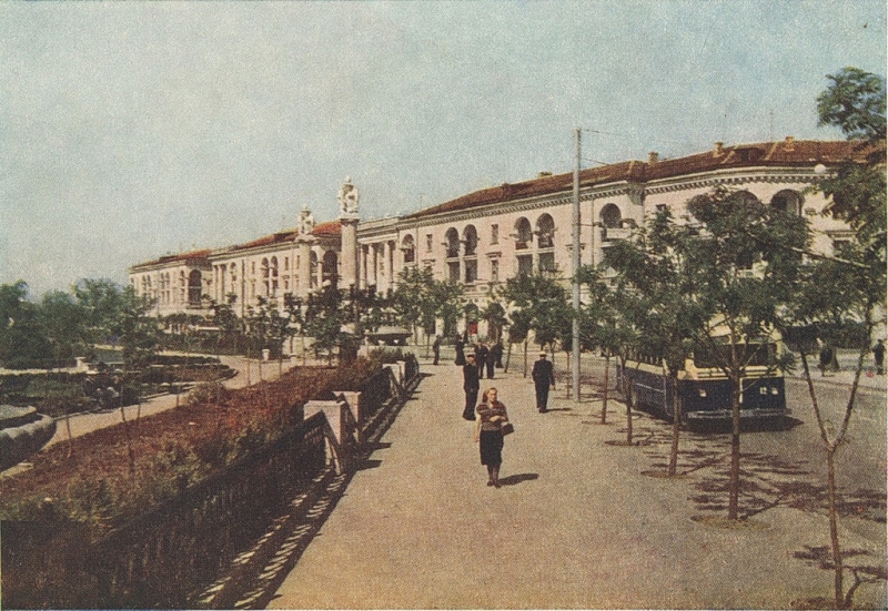 Проспект П. С. Нахимова. 50-е годы