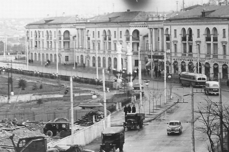 Проспект П. С. Нахимова.......