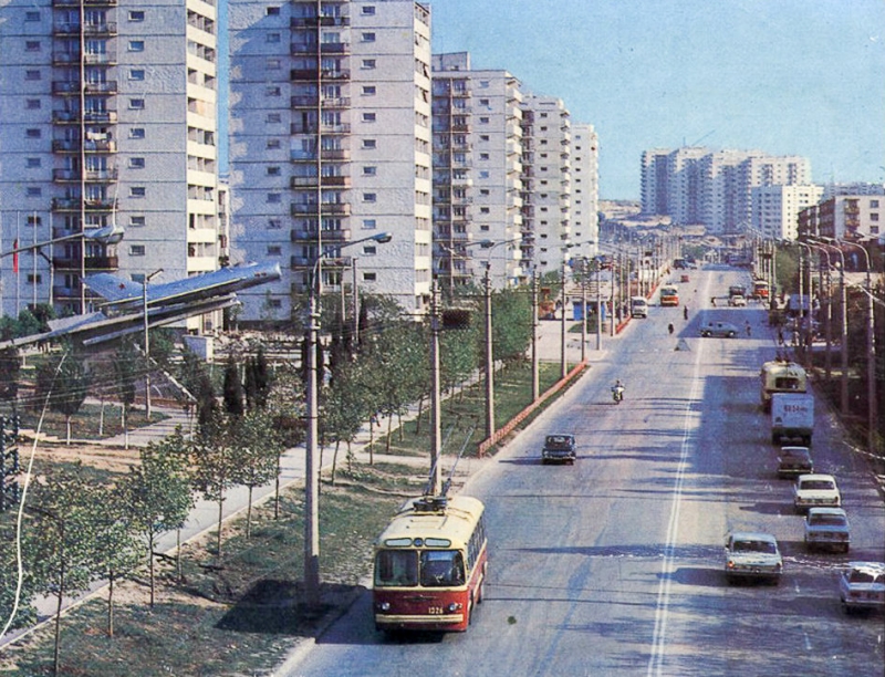 Проспект генерала Острякова. Конец 80-х, начало 90-х годов