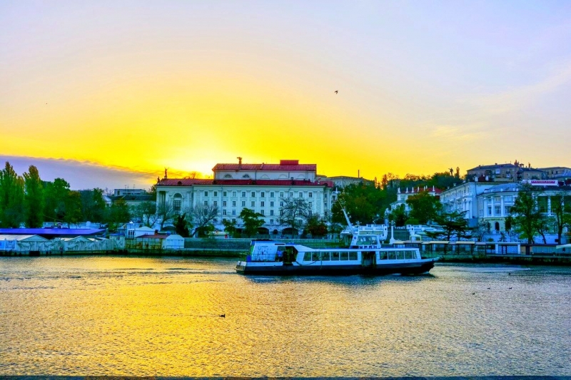 Рассвет над Севастополем