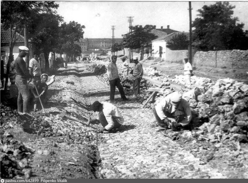 Ремонт улицы Лазоревской. Конец 1940 - х годов