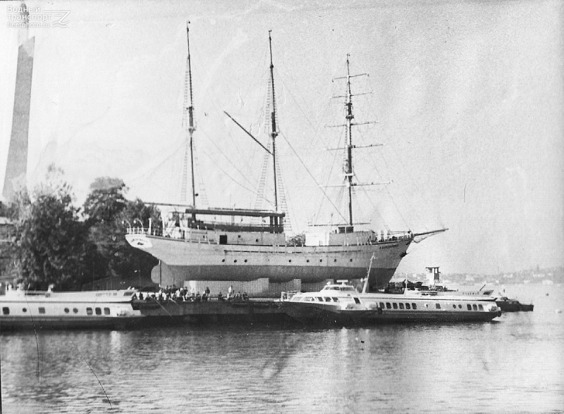 Ресторан Баркентина (бывший Кропоткин)