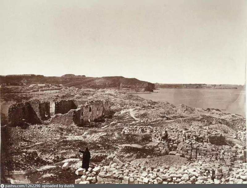 Руины взорванной при отступлении Николаевской батареи. 1856 г.