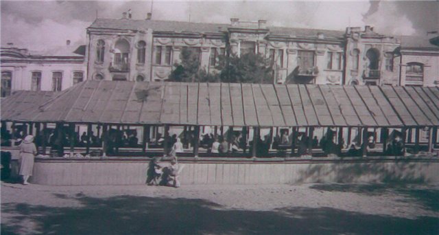 Рынок на улице Синявина. Начало века