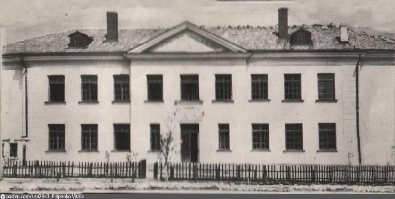 Школа № 47 в с. Орлиное. 1959 г.