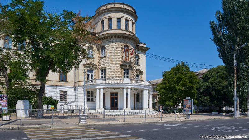 СевГу (ранее СПИ) на улице Гоголя