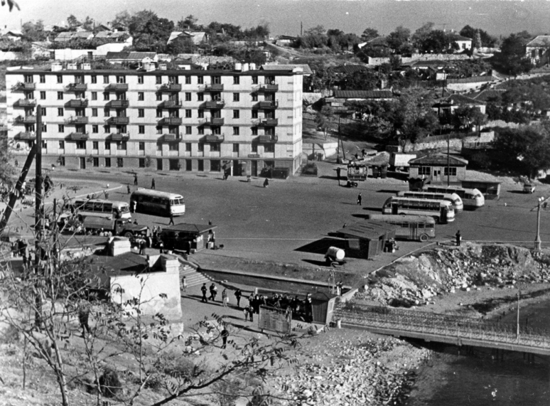Северная сторона. Площадь Захарова. 70-е годы