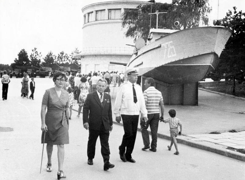 Создатель АК Калашников на Сапун-горе. 1978 г.