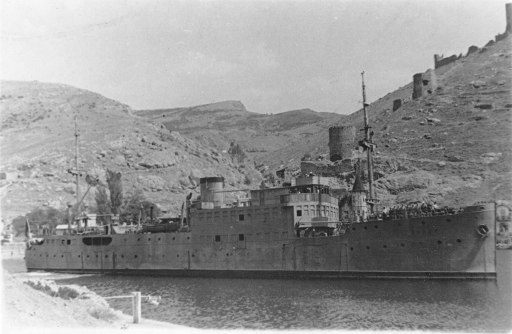 Старый пароход в Балаклаве