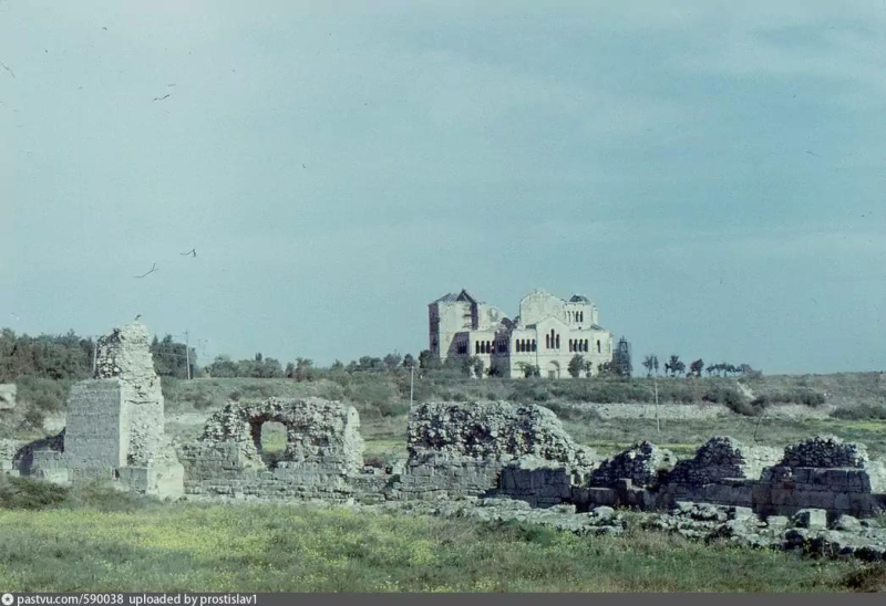 Стены Херсонеса. 1980
