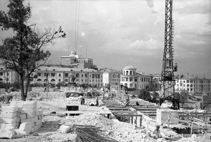 Строительство Матросского клуба. 1952 г.