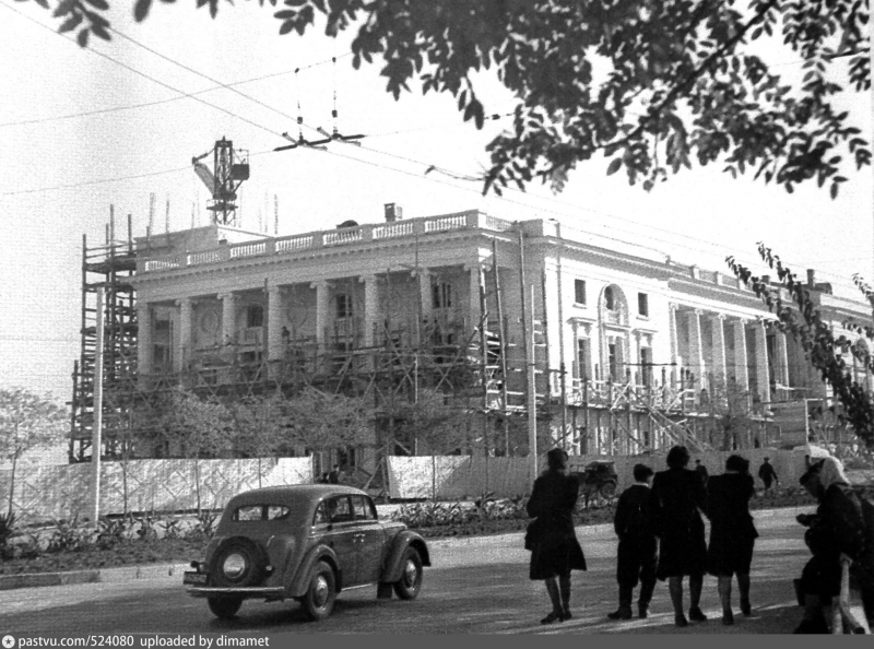 Строительство Матросского клуба. Площадь Ушакова