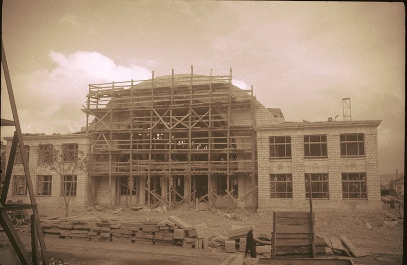 Строительство здания Пассажа на Центральном рынке. Середина 1960-х годов