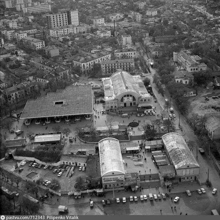 Центральный колхозный рынок. 1982 г.