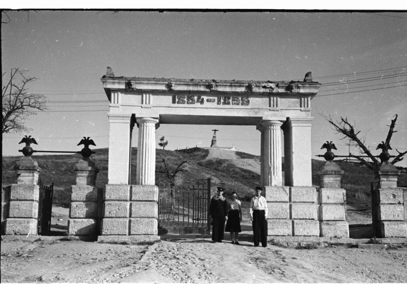 Центральный вход на Малахов курган. Конец 40-х годов