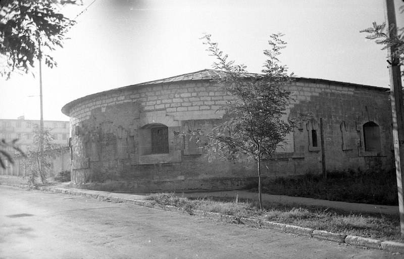 Улица Адмирала Макарова. Казарма Первого бастиона.