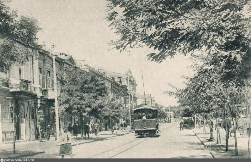 Улица Л. Троцкого (Нахимовская, Троцкого, Фрунзе, Нахимова) 1920-е годы