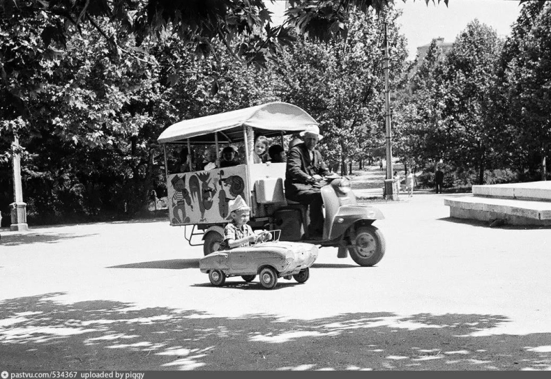 В Комсомольском парке.
