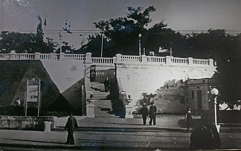 Вход на Матросский бульвар. 50-60-е годы