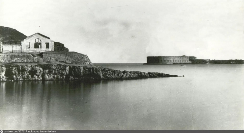 Вид на Константиновскую батарею. 1915 г