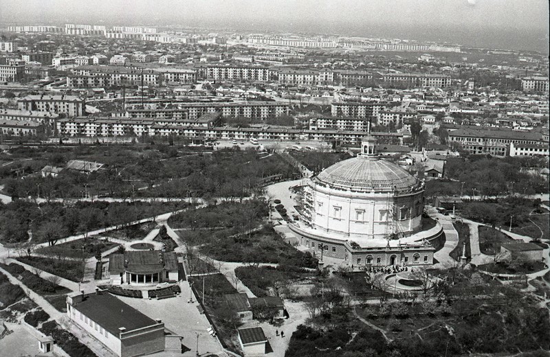 Вид на Панораму с колеса обозрения. 1970-е годы