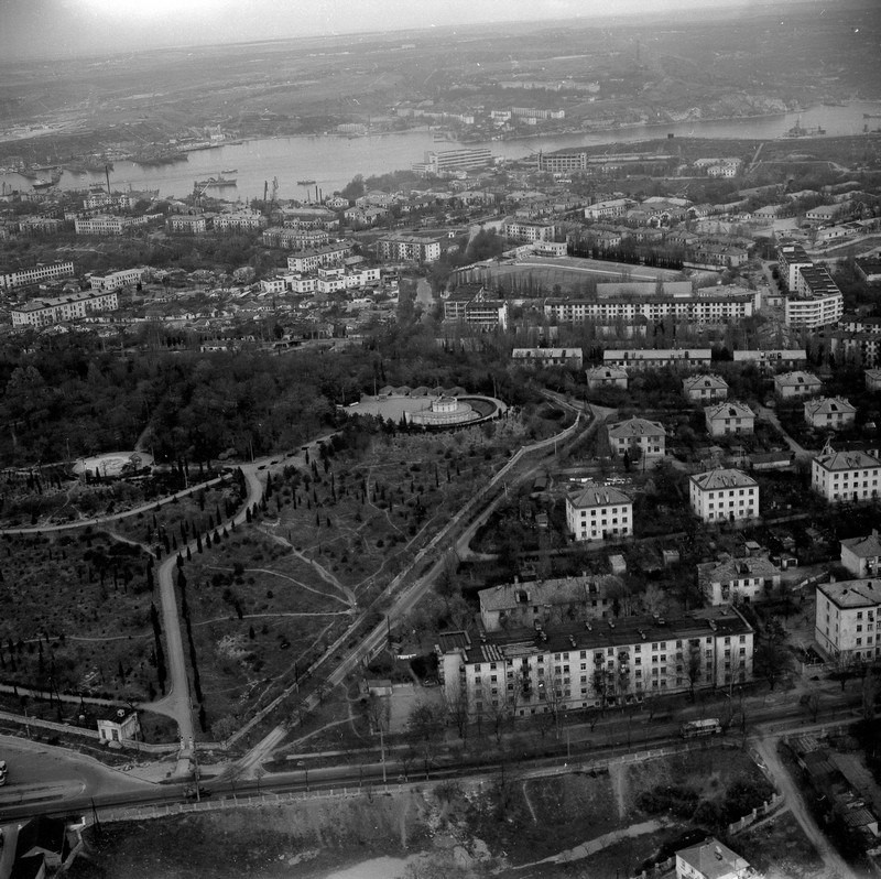 Вид сверху на Малахов курган