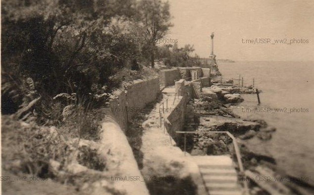 Водная станция флота. Конец 40-х годов. В будущем здесь будет офицерский пляж.