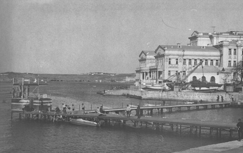 Водная станция на набережной Корнилова. 1960 - 1970-е годы