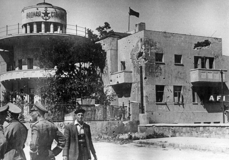 Водная станция в годы войны.