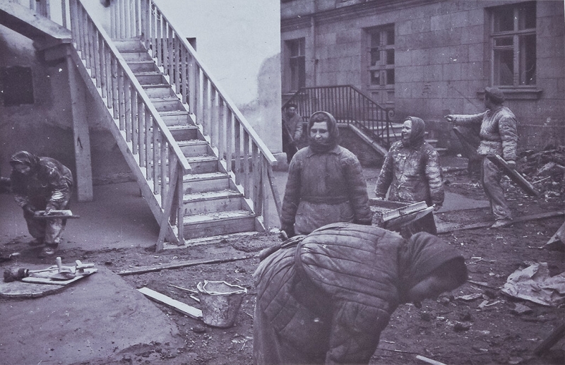 Военные строители. 1946 г.