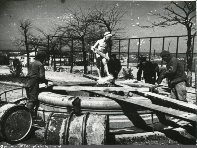 Восстановление Матросского бульвара. 1945 г.