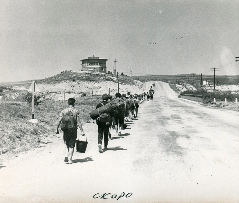 Возвращаемся домой. Впереди ресторан Шайба! 1970 - е годы