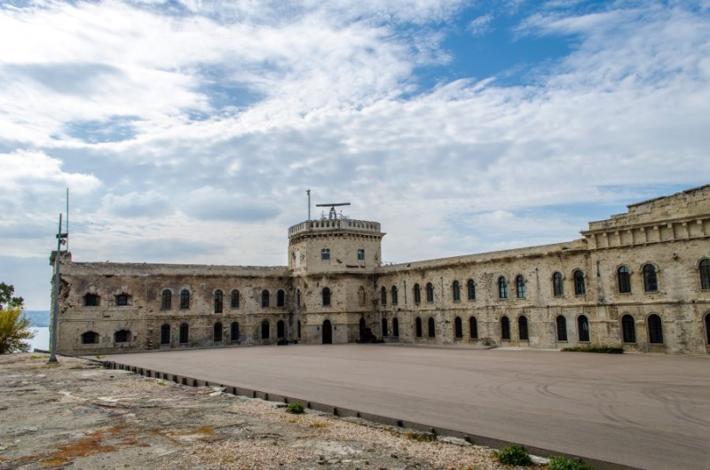 mihajlovskaya-batareya