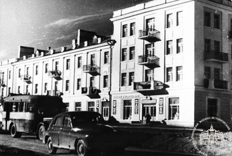 площадь Пирогова. 50-е годы