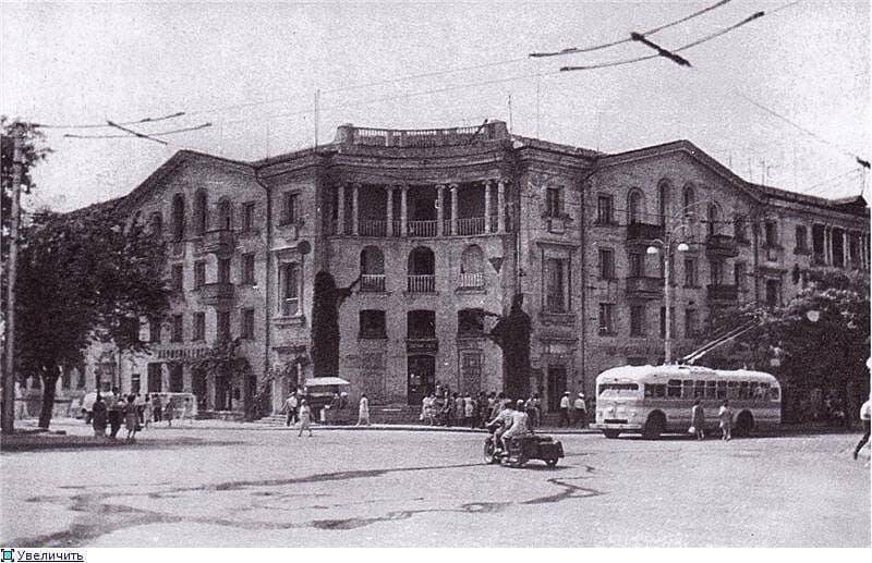 улица Большая Морская - Адмирала Октябрьского